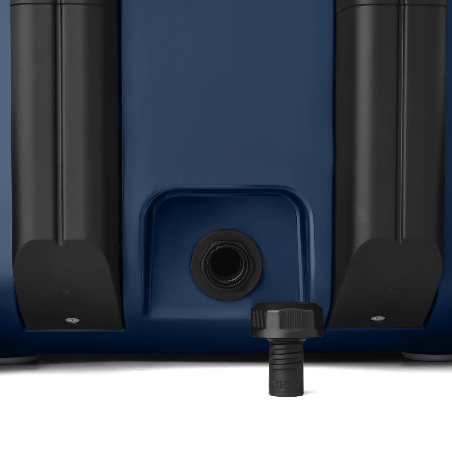 48 Wheeled Cooler - US 2823
